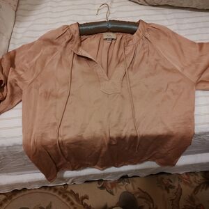 Ellie Tahari silky blush blouse